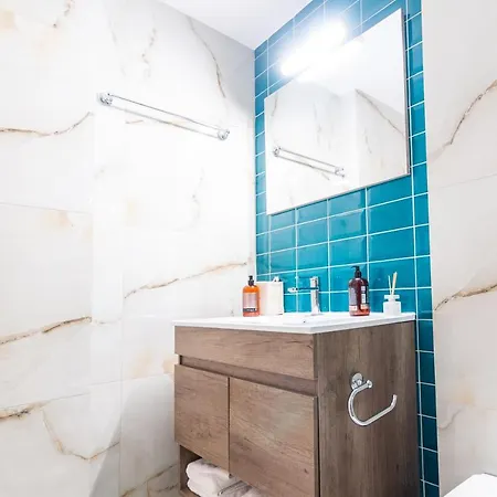 Retropolitan Living Apartment