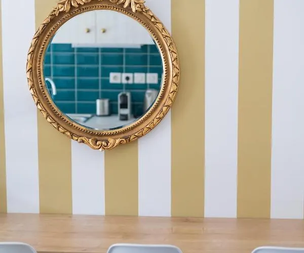 Retropolitan Living *