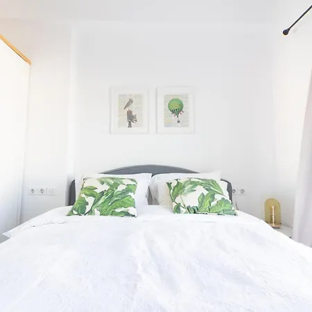 Retropolitan Living *