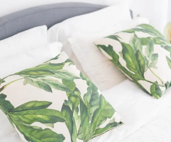 Retropolitan Living *